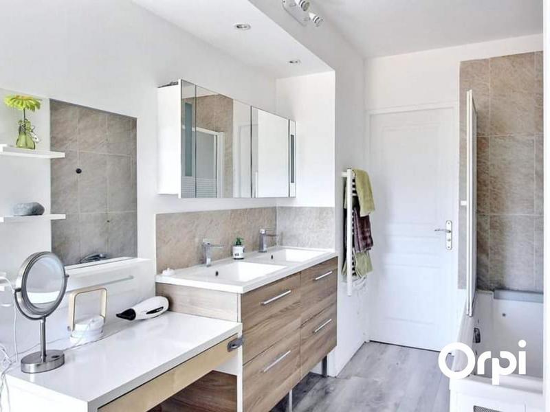 Maison - 419 m² - 7 pièces