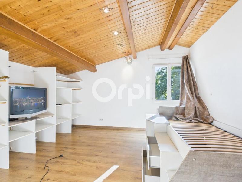 Maison - 336 m² - 11 pièces