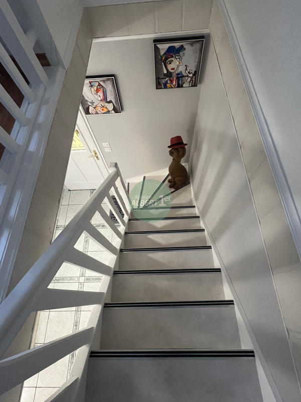 Maison - 140 m² - 6 pièces