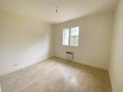 Maison traditionnelle - 80 m² - 4 pièces