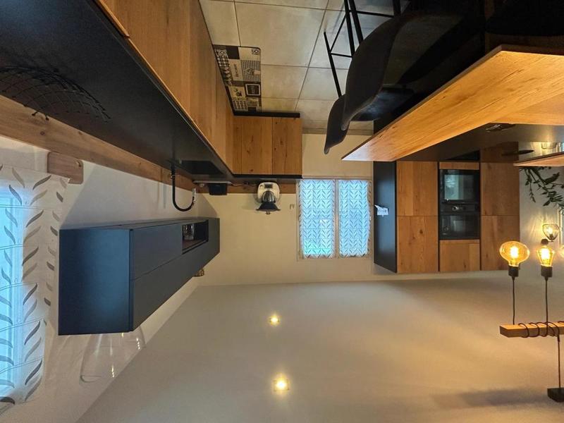 Maison - 190 m² - 2 pièces