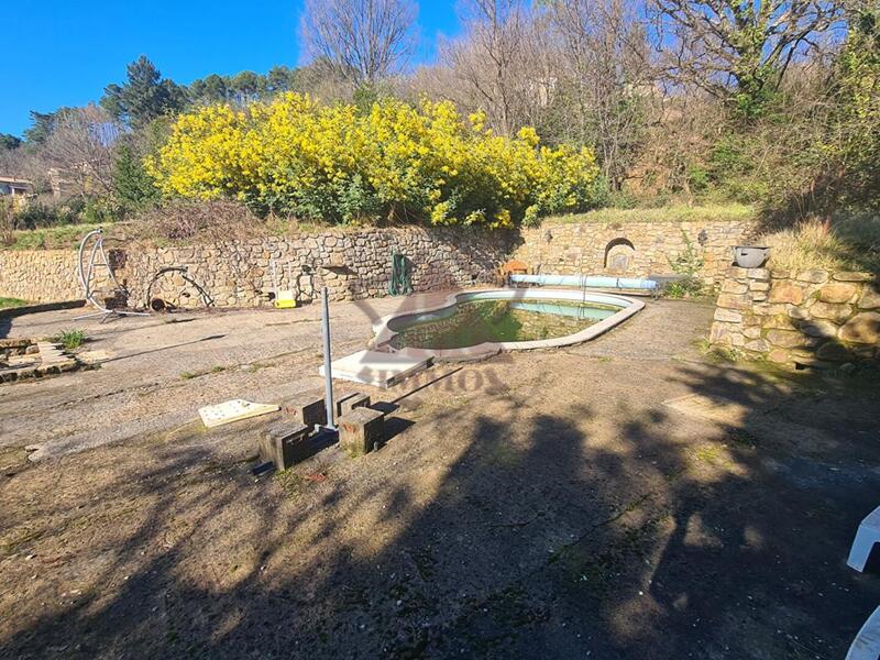 Maison - 148 m² - 7 pièces