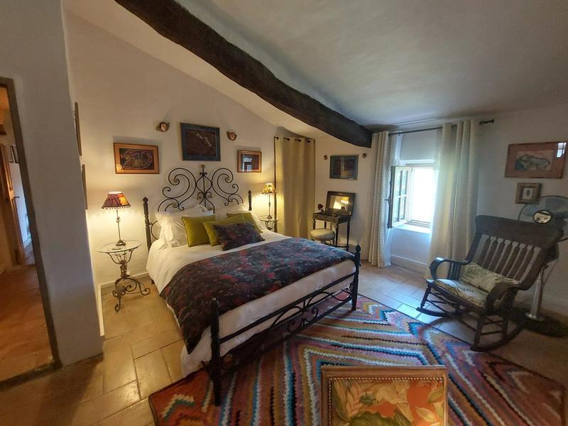 Maison traditionnelle - 268 m² - 10 pièces