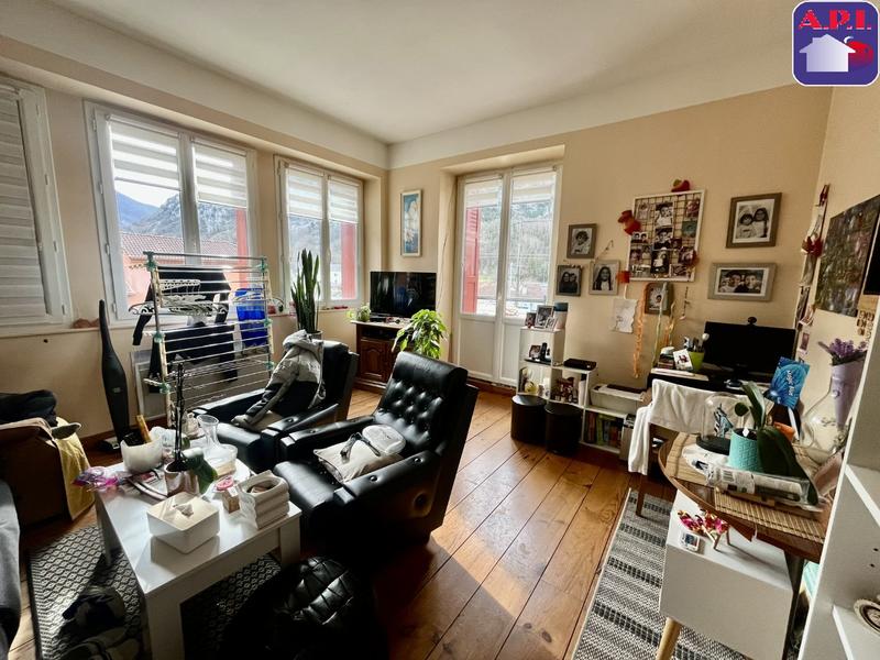 Maison - 171 m² - 8 pièces