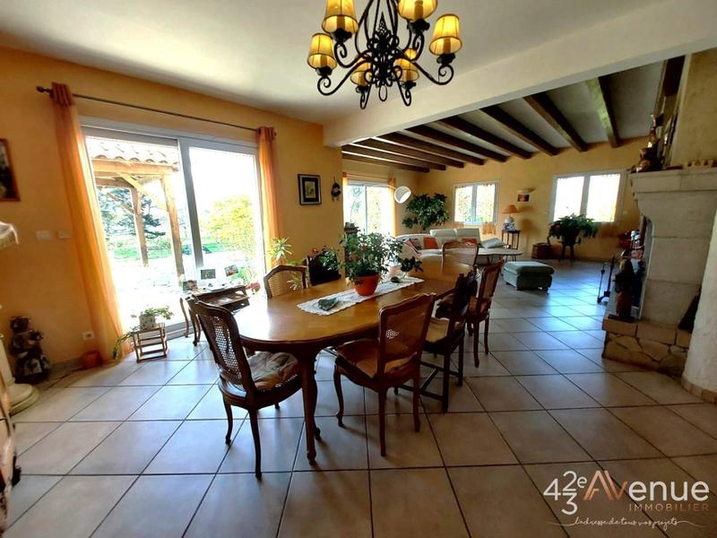 Maison - 170 m² - 7 pièces