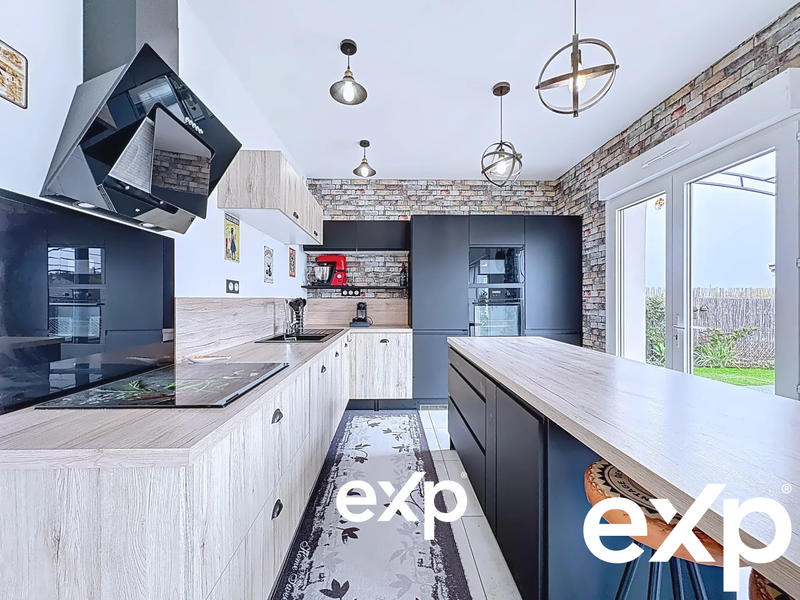 Maison - 151 m² - 6 pièces