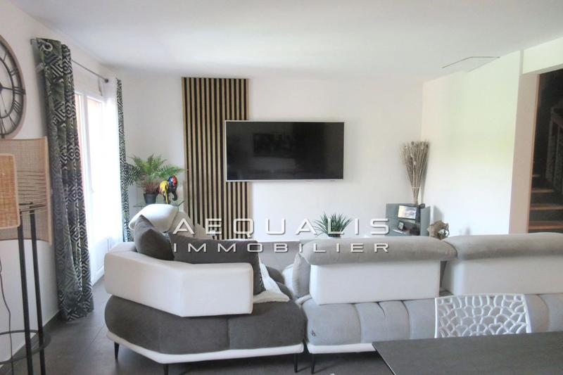 Maison - 104 m² - 4 pièces