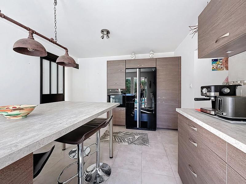 Maison - 190 m² - 5 pièces