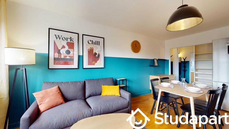 Chambre - 12 m² - 1 pièce