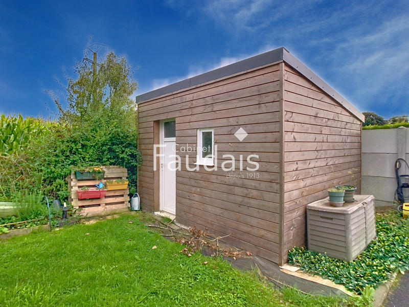 Maison - 142 m² - 8 pièces