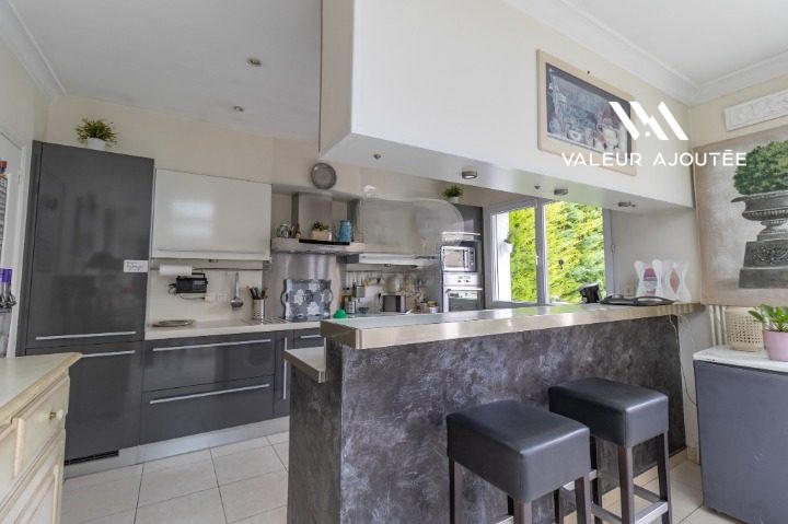 Maison ancienne - 170 m² - 7 pièces