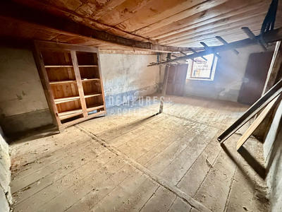 Maison ancienne - 300 m² - 6 pièces