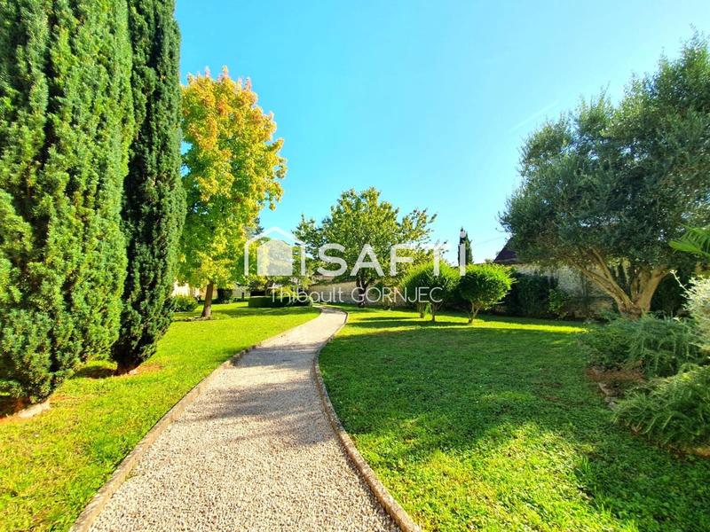 Maison de village - 130 m² - 7 pièces