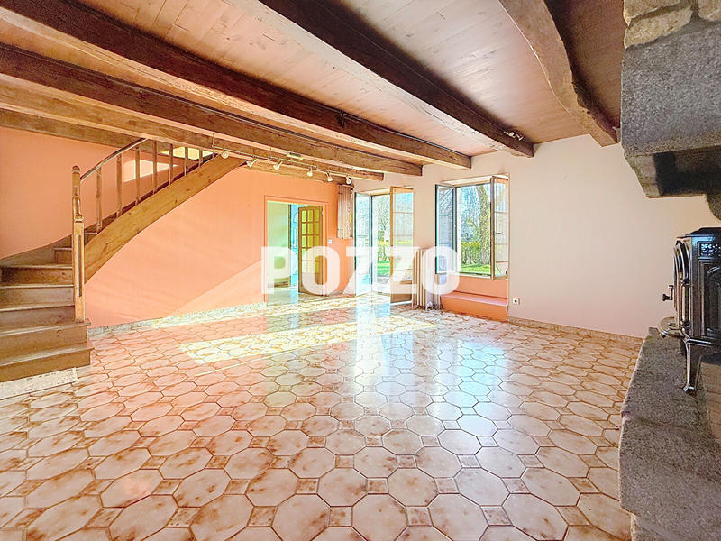 Maison - 173 m² - 9 pièces