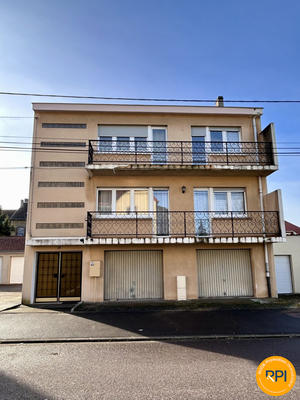 Maison - 206 m² - 10 pièces