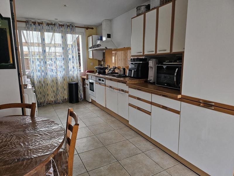 Maison - 149 m² - 8 pièces