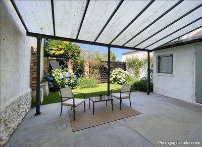 Maison ancienne - 195 m² - 7 pièces