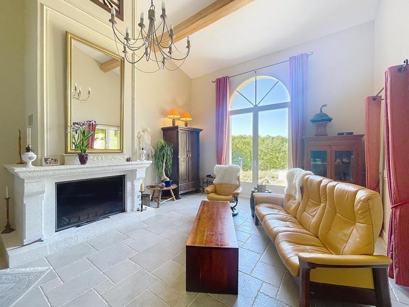 Villa - 253 m² - 8 pièces