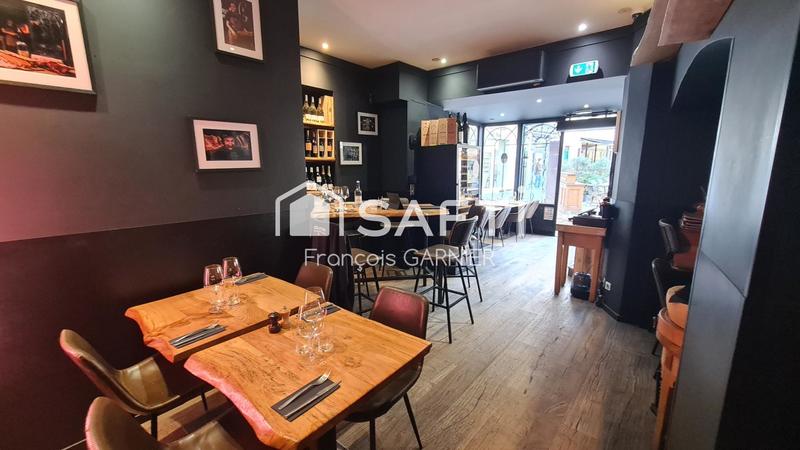 Local commercial - 110 m² - 5 pièces