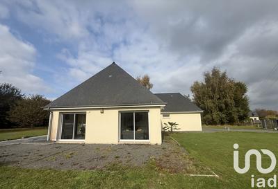 Maison - 152 m² - 9 pièces