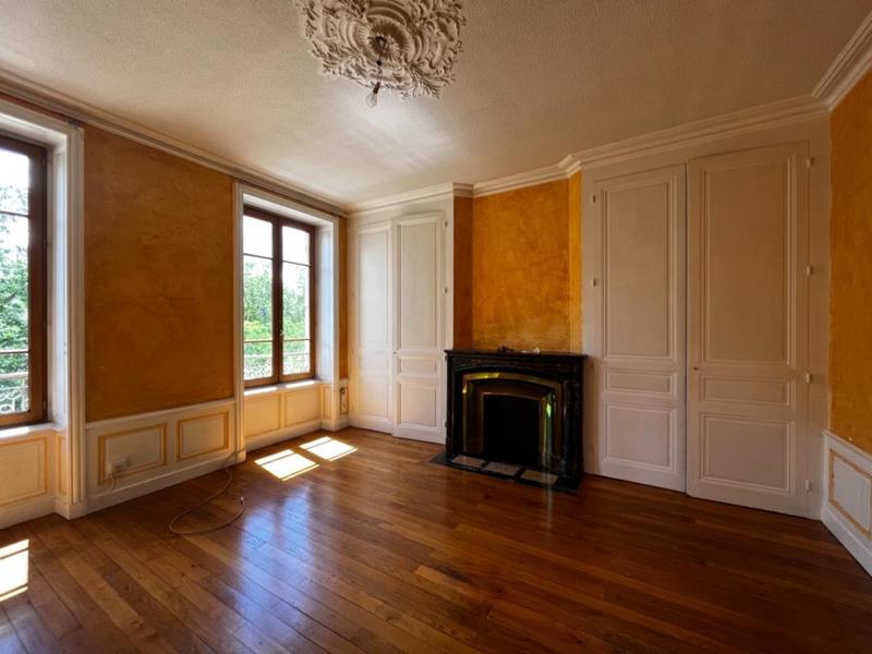 Appartement - 90 m² - 3 pièces