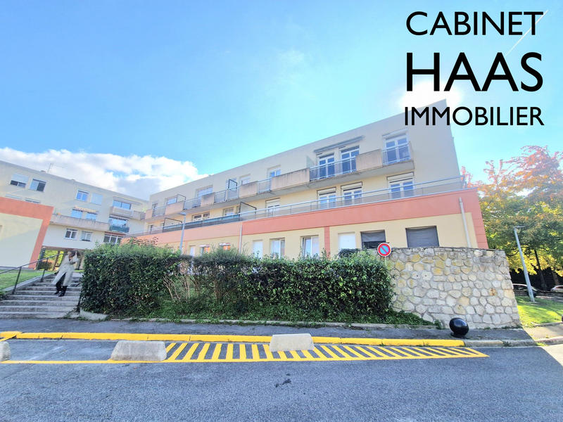 Appartement - 90 m² - 4 pièces