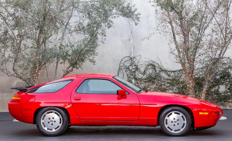 Porsche 928 S4