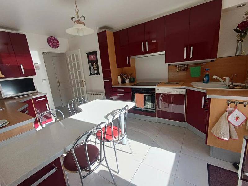 Maison - 161 m² - 7 pièces