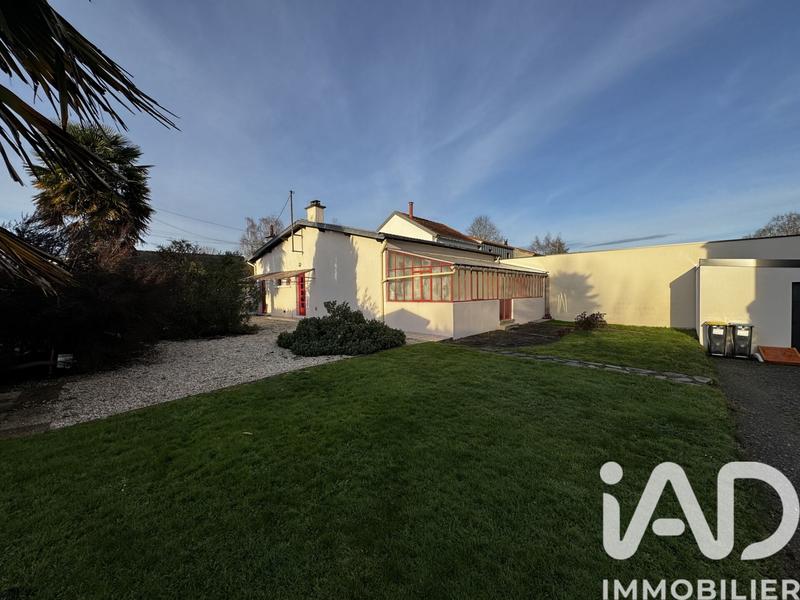 Maison - 93 m² - 4 pièces