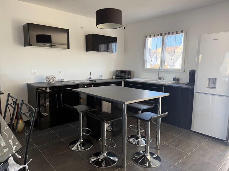 Maison - 92 m² - 5 pièces