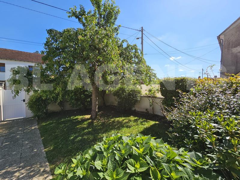 Maison traditionnelle - 157 m² - 7 pièces