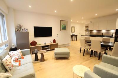 Appartement - 77 m² - 3 pièces