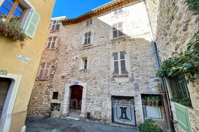 Maison de village - 162 m² - 2 pièces