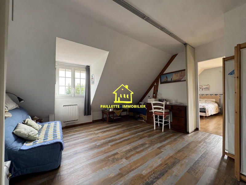 Maison traditionnelle - 185 m² - 5 pièces