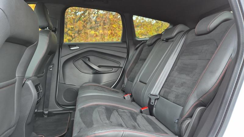 Ford Kuga II 1.5 EcoBoost 150 St-Line - 5 places