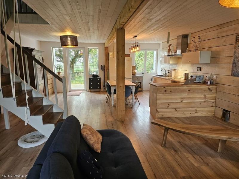 Propriété - 224 m² - 8 pièces