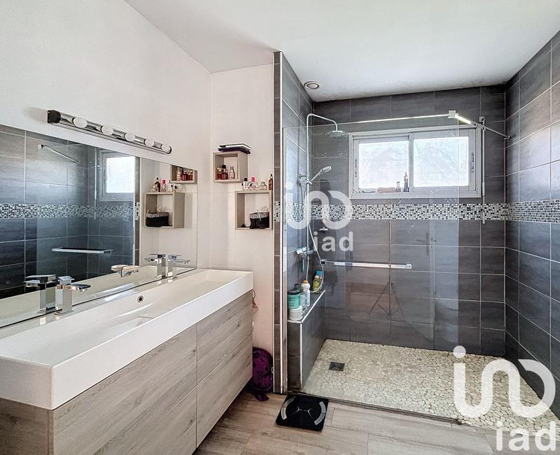 Maison - 146 m² - 7 pièces