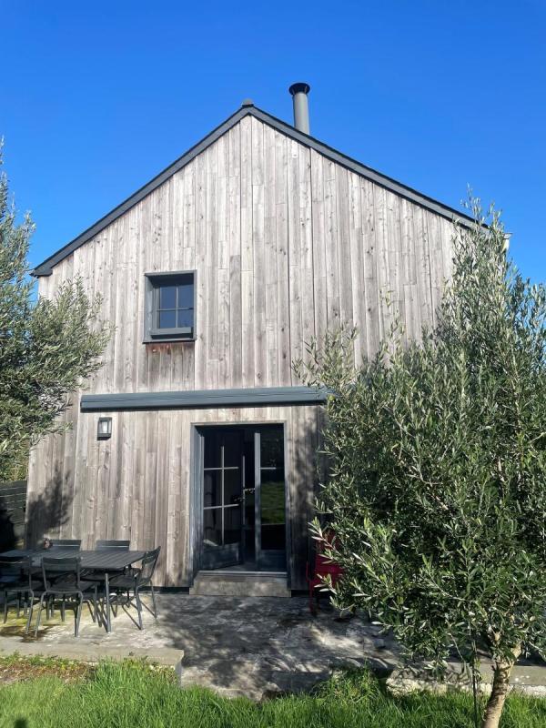 Maison - 218 m² - 9 pièces