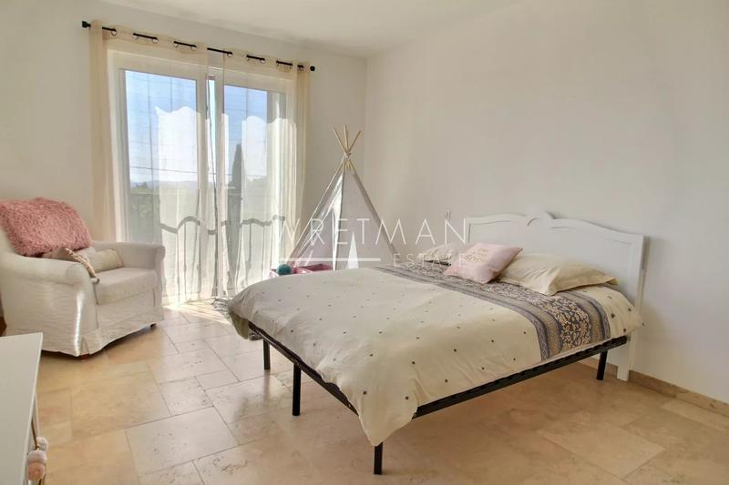 Villa - 210 m² - 6 pièces