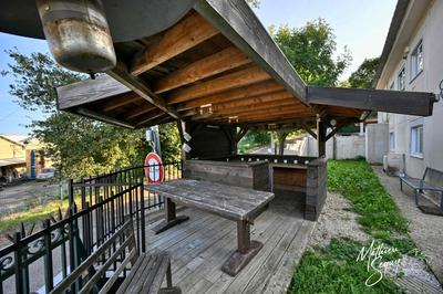 Local d'activité / Entrepôt - 274 m² - 9 pièces