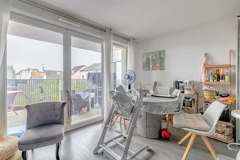 Appartement - 84 m² - 4 pièces