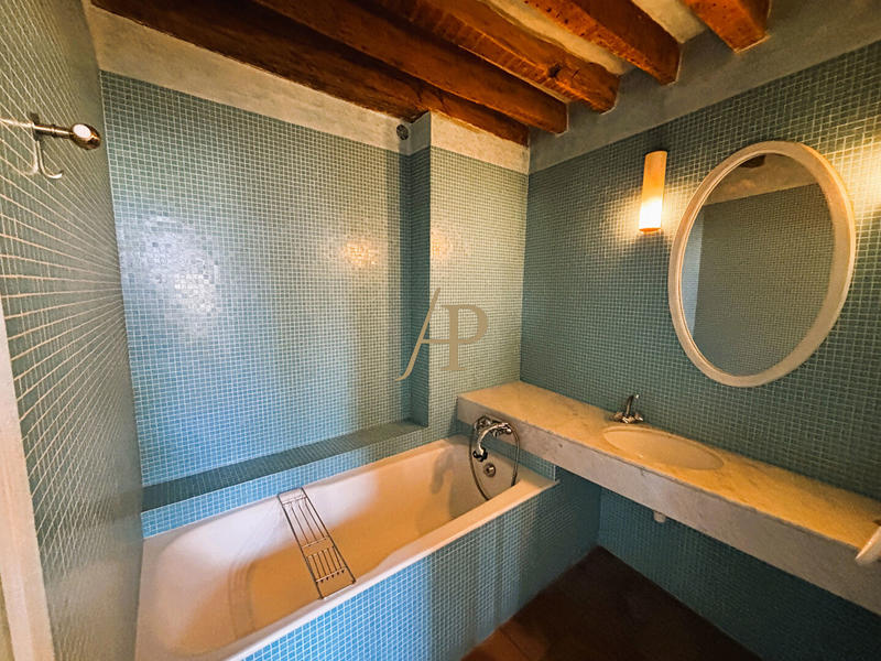 Appartement - 121 m² - 5 pièces