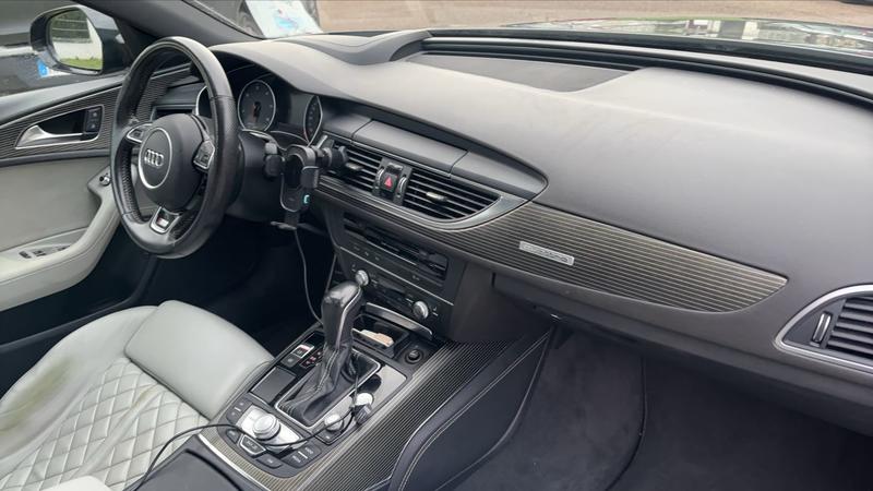 Audi A6 Avant IV 3.0 Bitdi 326 Quattro Tiptronic 8 s line Compétition