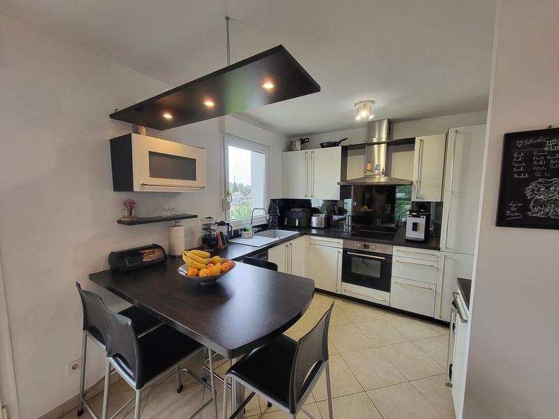 Appartement - 85 m² - 3 pièces