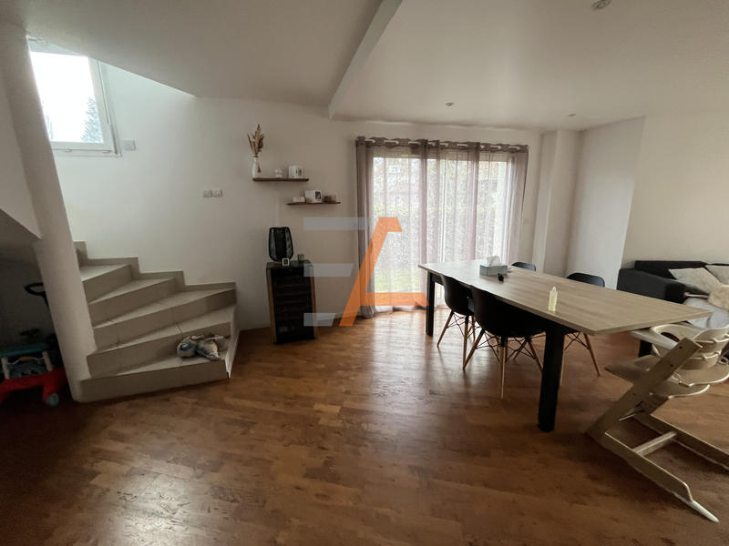 Maison - 110 m² - 6 pièces