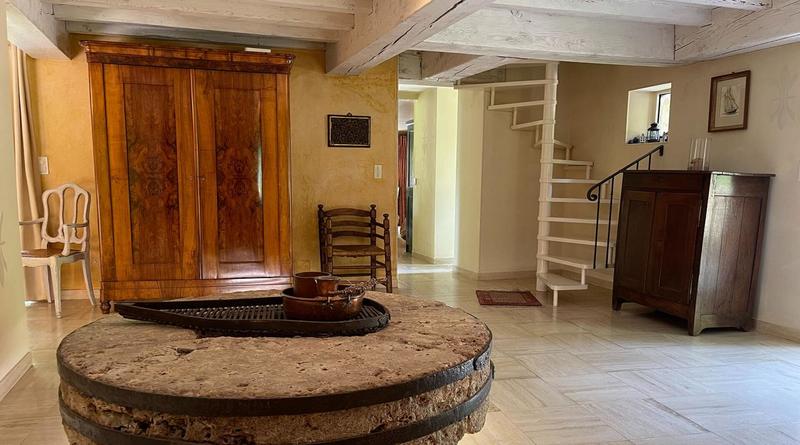 Maison - 260 m² - 7 pièces