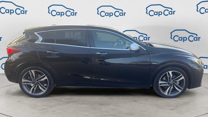 Infiniti Q30 2.0 t 211 Awd 7dct Luxe Tech - Automatique Entretien constructeur