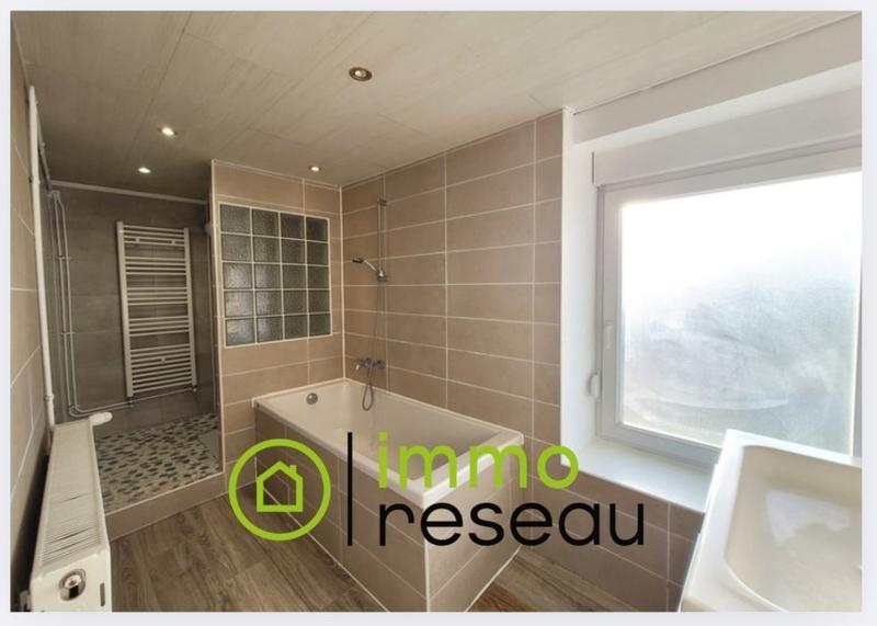 Maison - 203 m² - 7 pièces