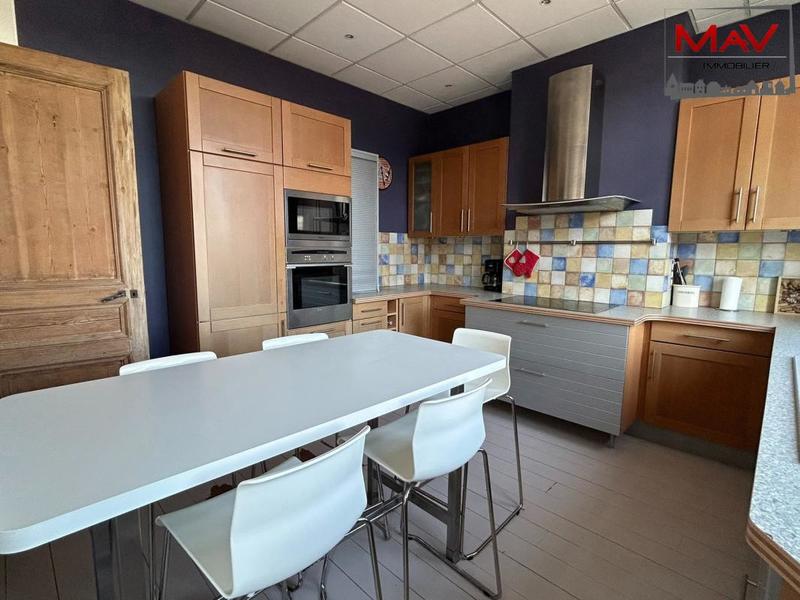 Duplex - 178 m² - 8 pièces