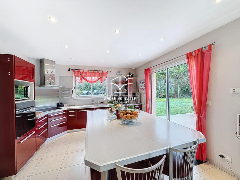 Villa - 177 m² - 6 pièces